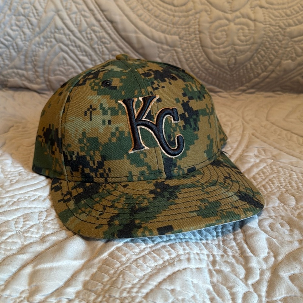 Kansas City royals salute to service military camo low crown hat